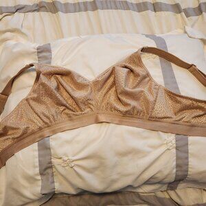 Chantelle wireless bra - 38D - brand new